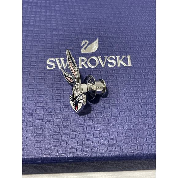 Swarovski LOONEY TUNES BUGS BUNNY TIE PIN SET - Picture 6 of 7